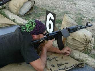 2008 - Юрий Синежук на стрельбище базы МВД Тигр в Кызыл Таше.